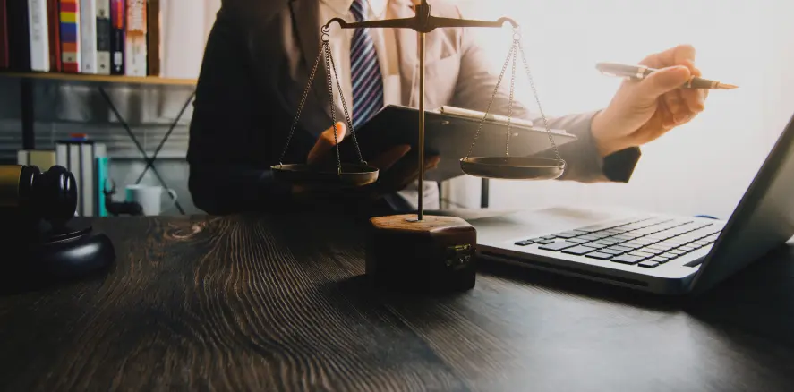 What Services Can a Business Lawyer Provide?